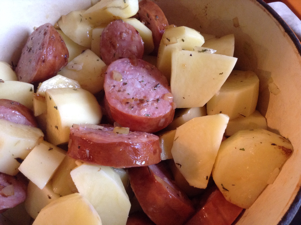  Sautéed potatoes and smoked sausages 