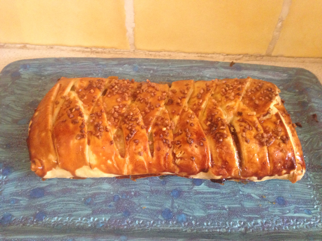 Banana praline pastry